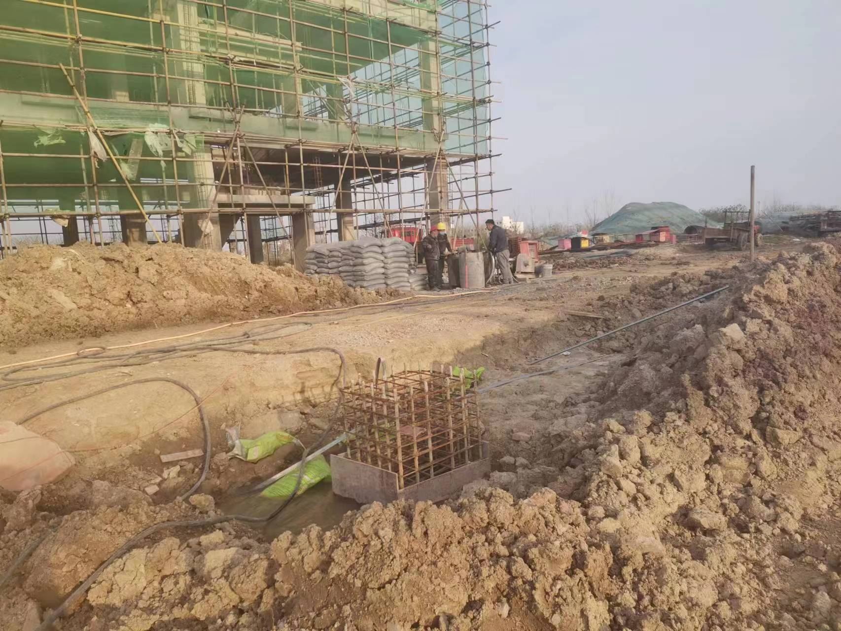 嵩县当桥梁出现裂缝的时候应该及时加固修补